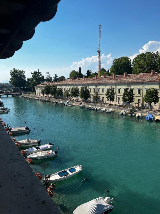 C House Rooms Lake Peschiera del Garda Eksteriør bilde