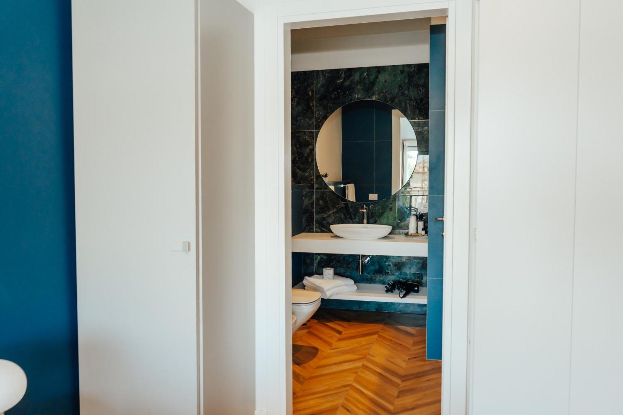 C House Rooms Lake Peschiera del Garda Eksteriør bilde