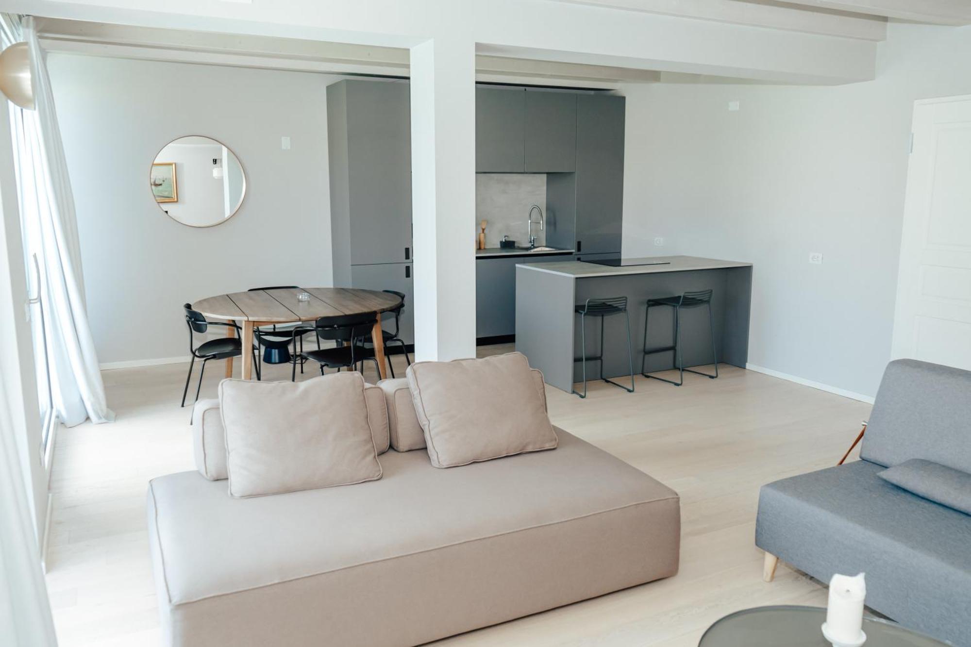 C House Rooms Lake Peschiera del Garda Eksteriør bilde