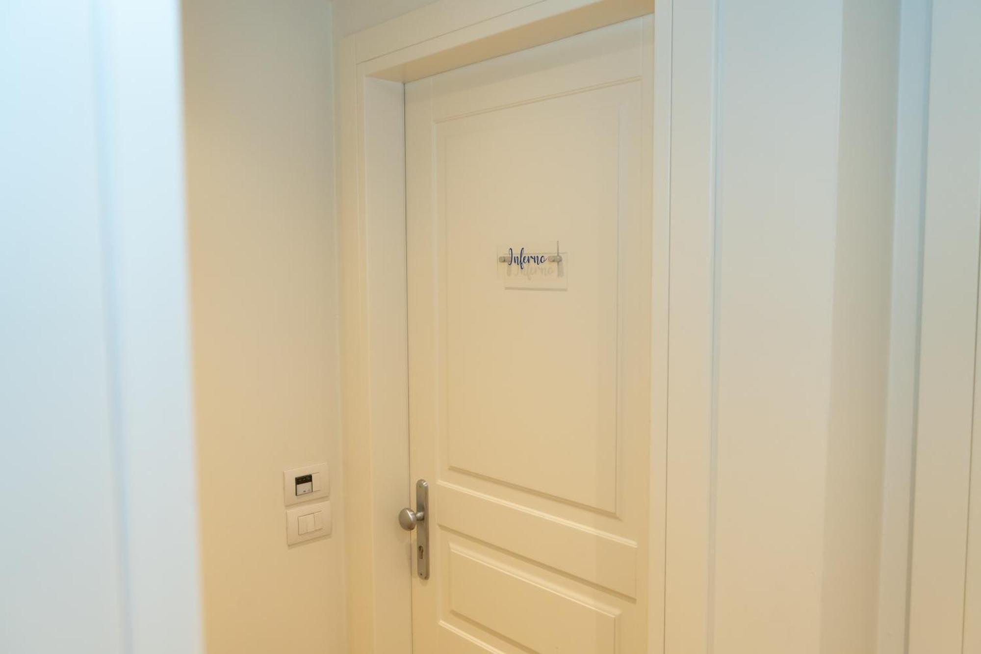 C House Rooms Lake Peschiera del Garda Eksteriør bilde